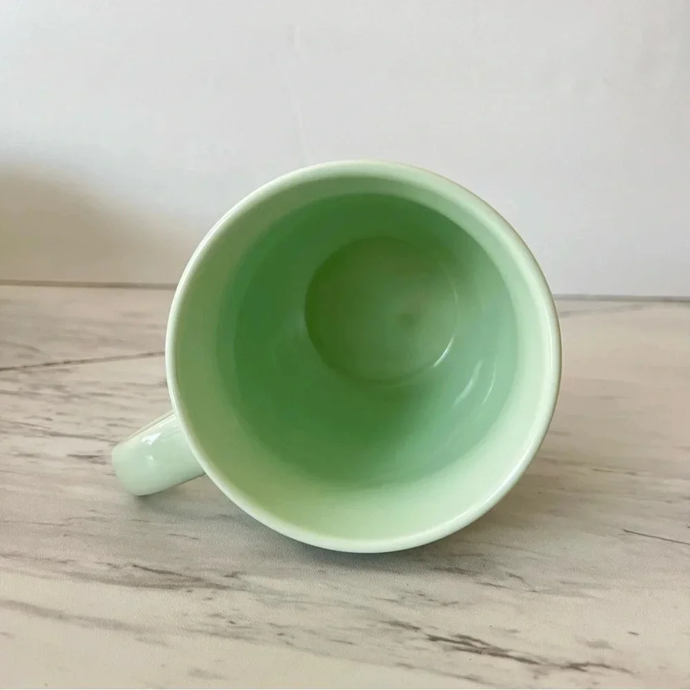 New without box, Starbucks Coffee Mug 16 Fl Oz. 2020 Holiday Christmas Pine Tree